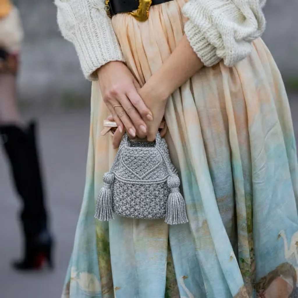 Look de boda con el Kit Bolso macrame Bombonera Paris