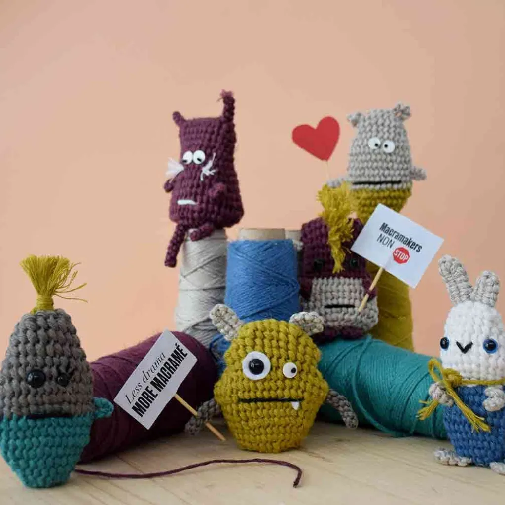 Kit Macrame Muñecos Ugly Fruto Samore